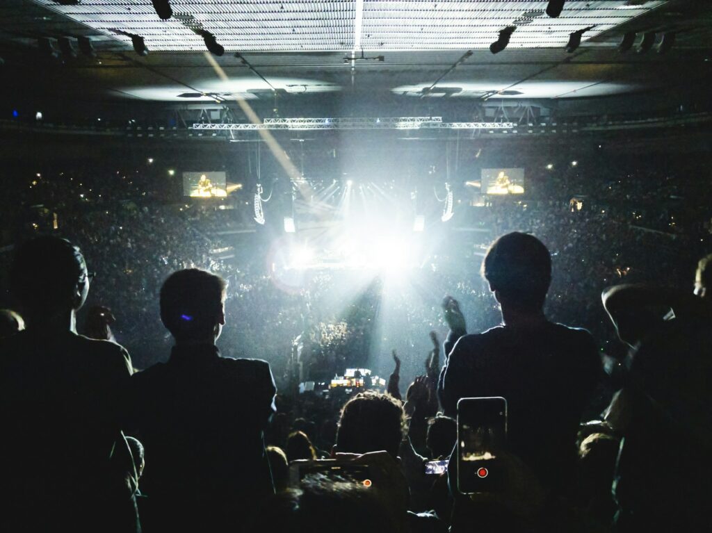 Concert en salle, captation pour un vidéaste à Cournon-d’Auvergne