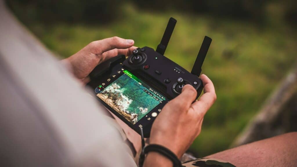 Radiocommande de drone avec retour vidéo
