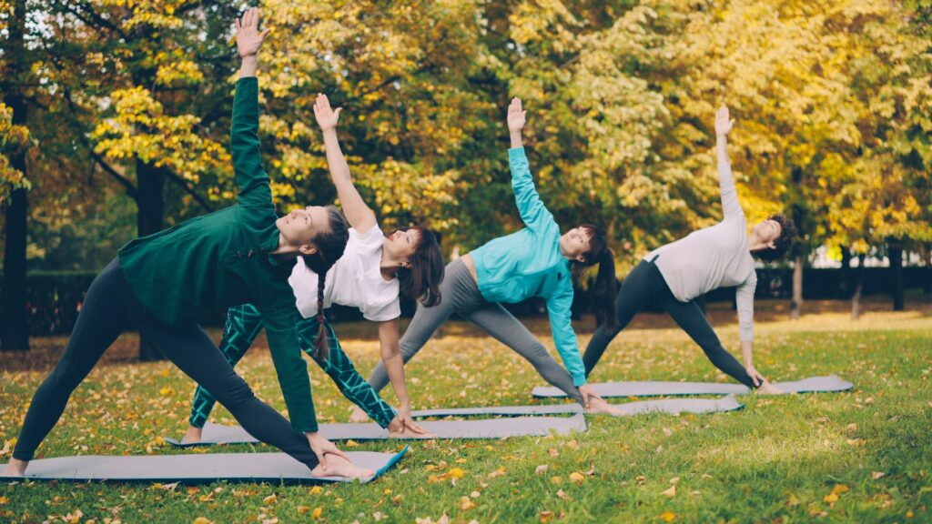 Séance collective en plein air d’une association sportive